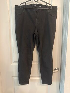 Old Navy Women’s Black Skinny Jeans